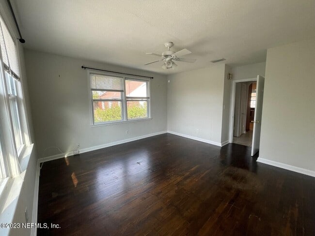 Building Photo - 1274 Belmont Terrace