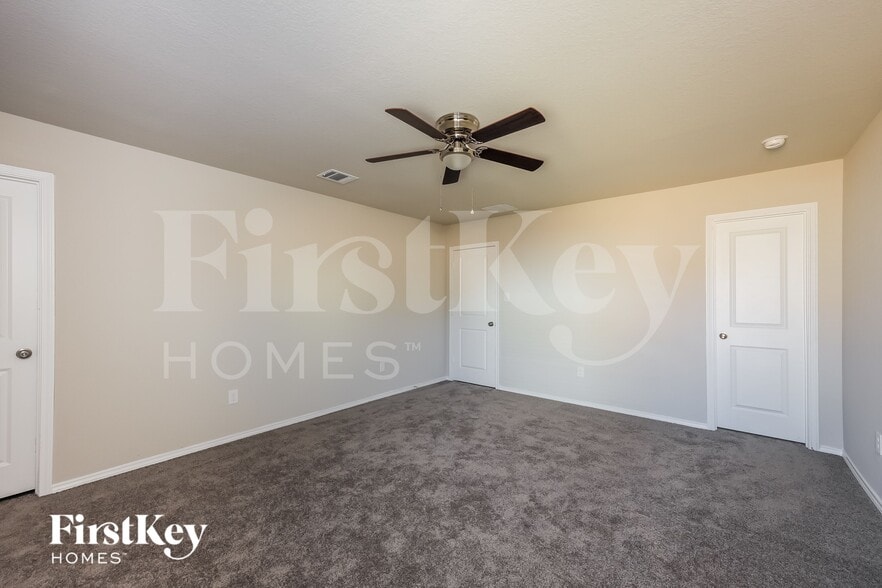 Building Photo - 6443 Pickaxe Way