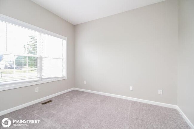 Building Photo - 246 Slow Waters Dr