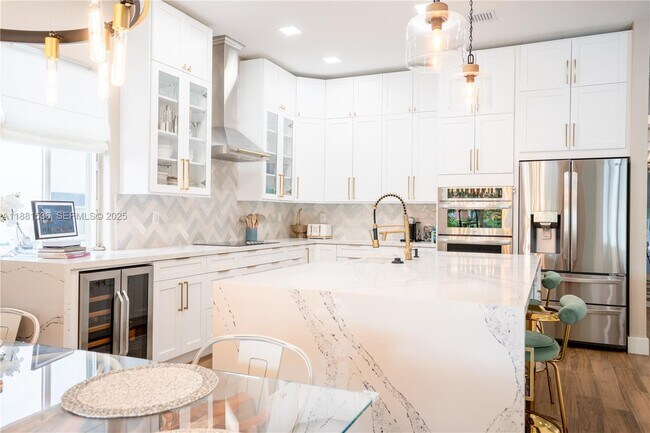 Building Photo - 13000 SW 52nd St