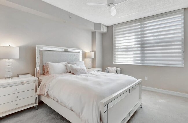 Building Photo - 3606 S Ocean Blvd