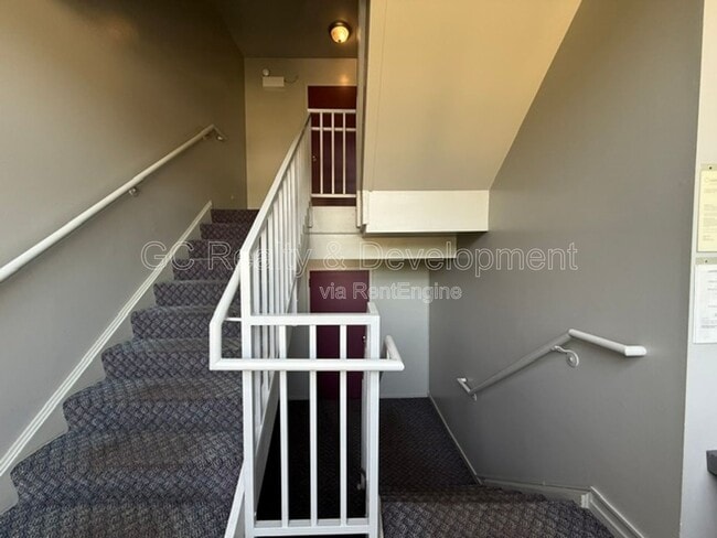 Building Photo - 621 Tralee Ct
