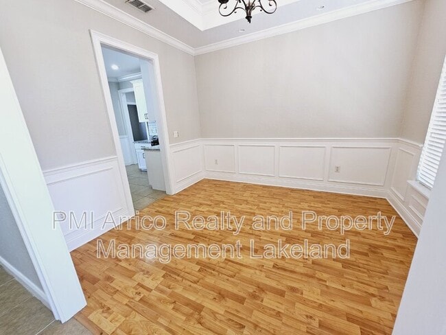 Building Photo - 1930 Saddlewood Ct