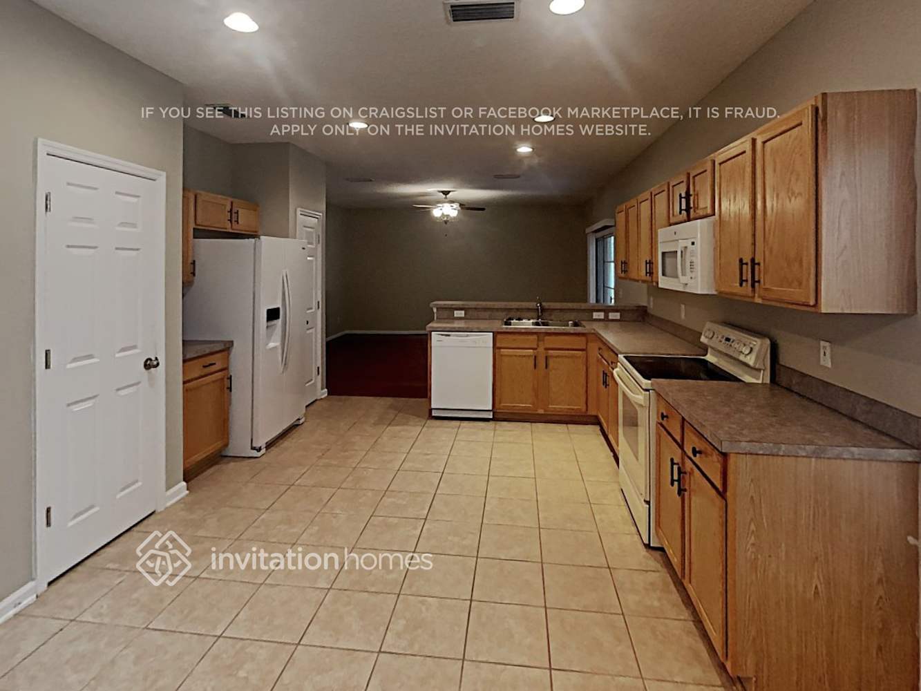 Building Photo - 14022 Summer Breeze Dr
