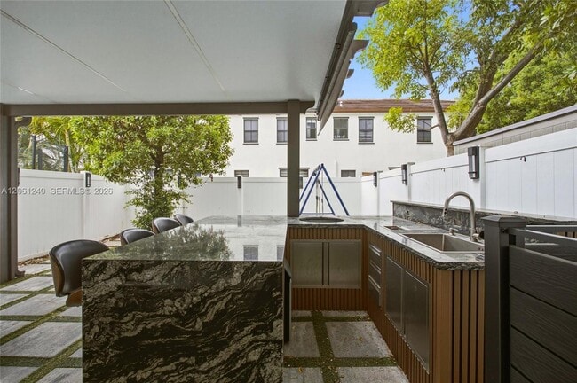 Building Photo - 3430 W 106th Terrace