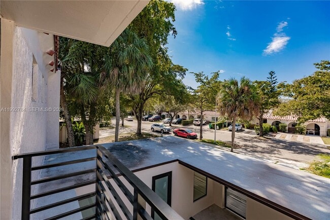 Building Photo - 7238 Jacaranda Ln