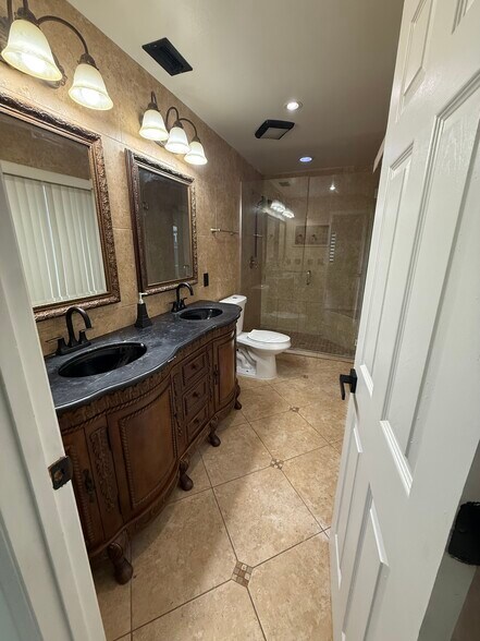 Building Photo - 1633 Martinsville Court
