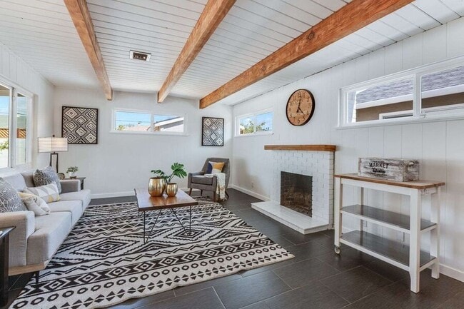 Building Photo - 36182 Magellan Dr