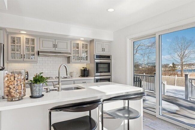 Building Photo - 845 Budds Pond Rd