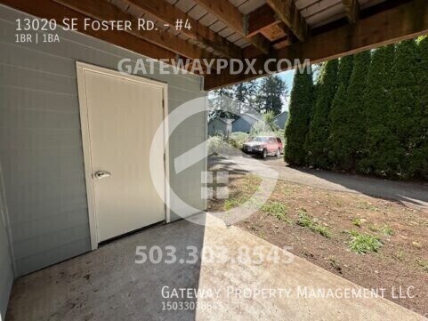 Building Photo - 13020 SE Foster Rd