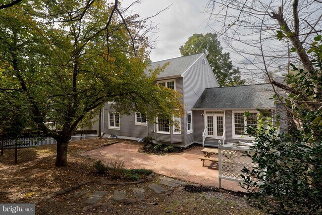 Building Photo - 3244 Titanic Dr