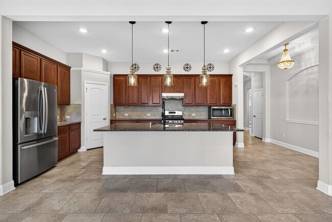Building Photo - 19202 Presa Canyon Dr