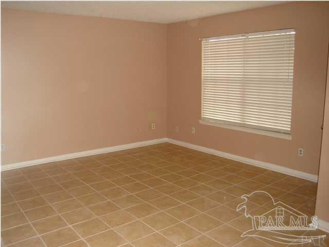 Building Photo - 205 McClure Dr