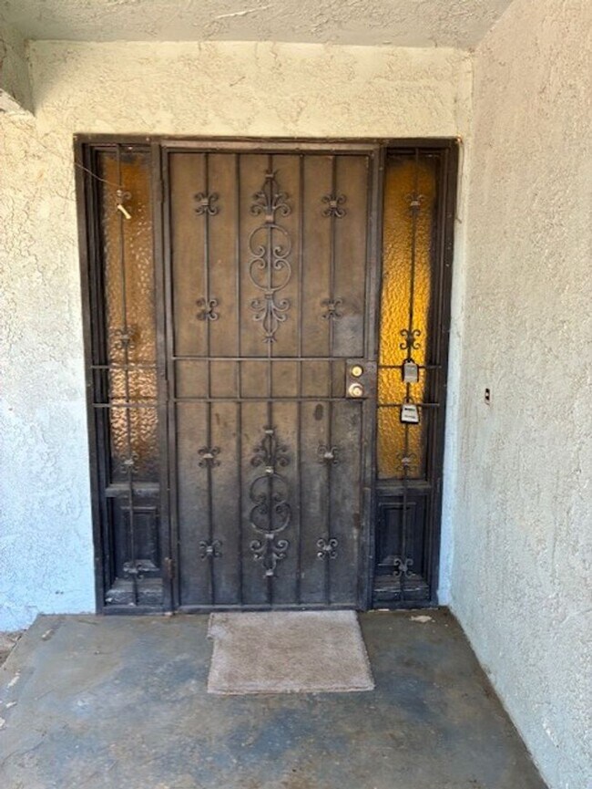 Building Photo - 21331 Rider St