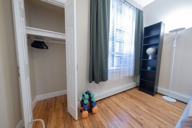 Building Photo - 234 W 112th St