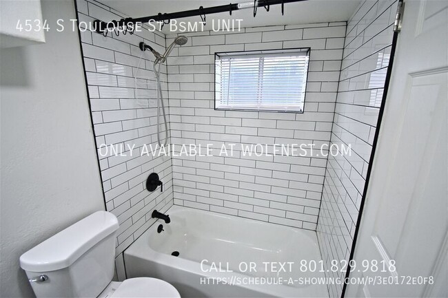 Building Photo - 4534 Toulouse St