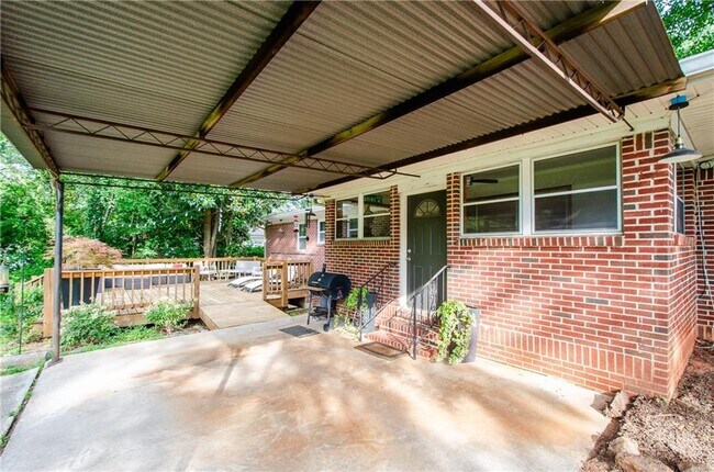 Building Photo - 5122 Lavista Rd