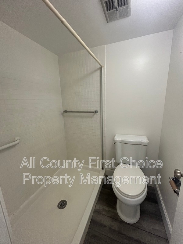 Building Photo - 780 S Village Dr