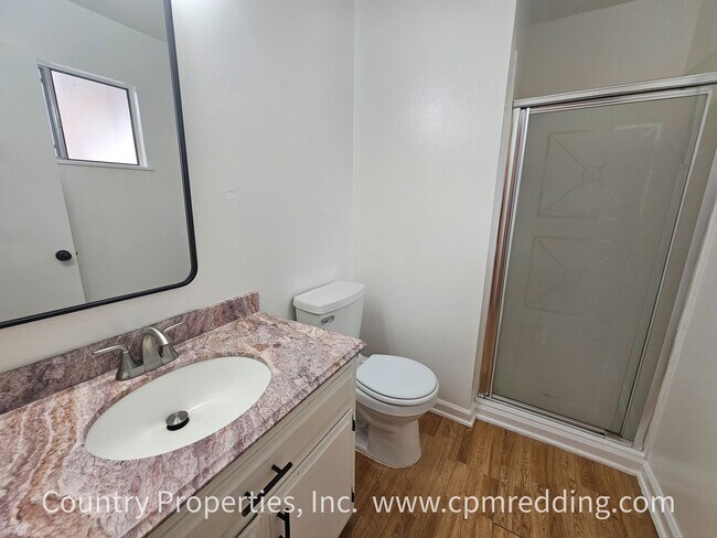 Building Photo - Spacious 3-Bedroom House with Gated Pool i...