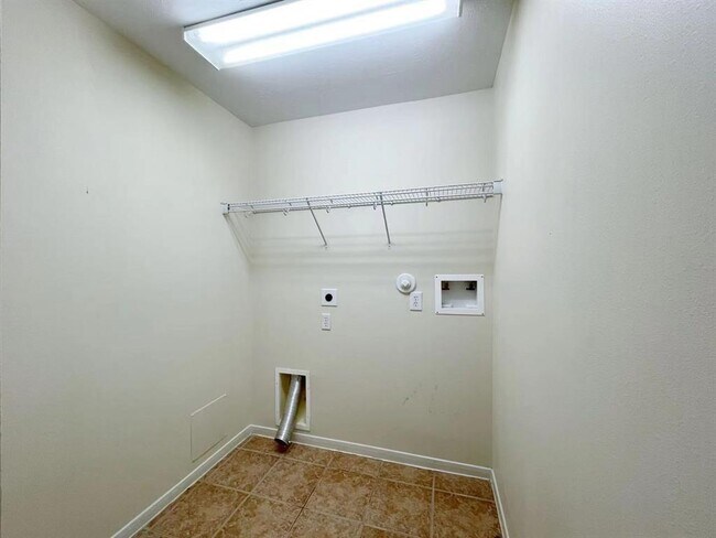 Building Photo - 1618 Eberhart Star Ct