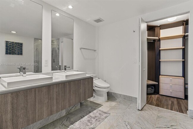 Building Photo - 801 S Miami Ave