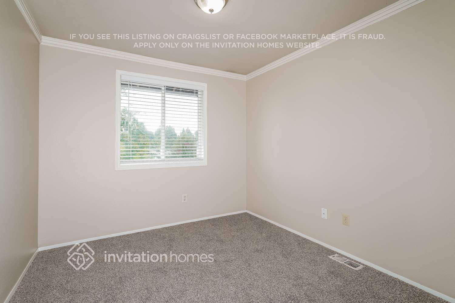 Building Photo - 25107 23rd Ct S