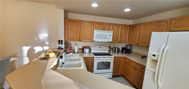 Building Photo - 3969 Pomodoro Cir