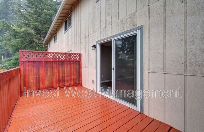 Building Photo - 224 NW 12th Ave