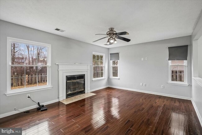 Building Photo - 13909 Lord Fairfax Pl