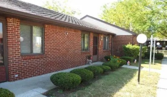 Building Photo - 385 Bernard Rd