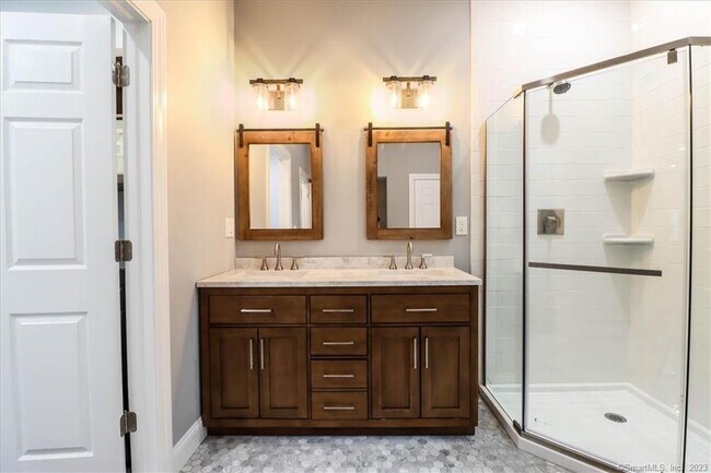 Building Photo - 29 CT-55