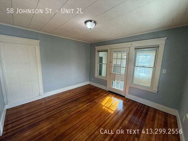 Building Photo - 58 Johnson St