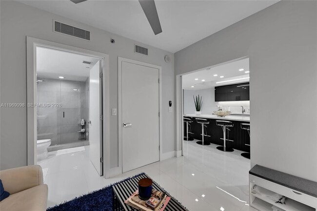 Building Photo - 1800 S Ocean Dr