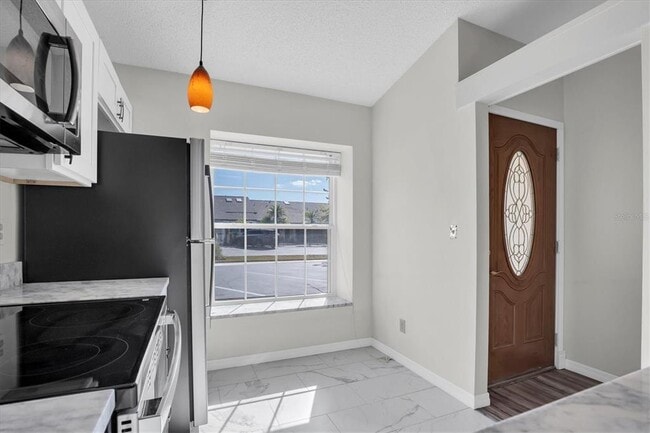 Building Photo - 3865 El Camino Ct