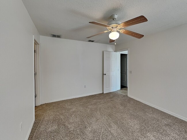 Building Photo - 1406 Orlando Pl