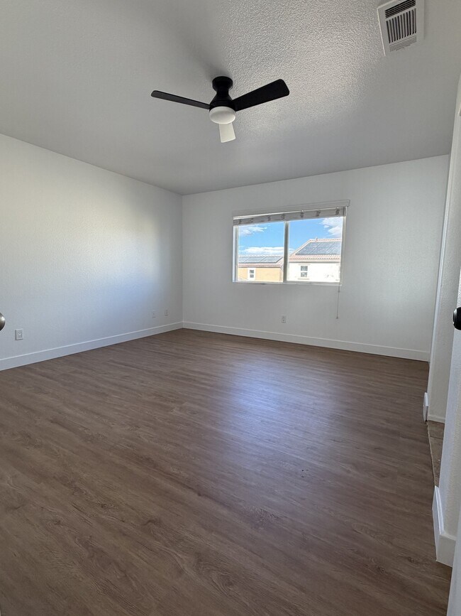 Building Photo - 10755 Arabian Ct