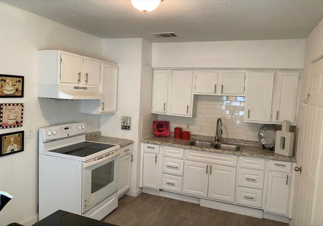 Building Photo - 4177 Doyle Ln