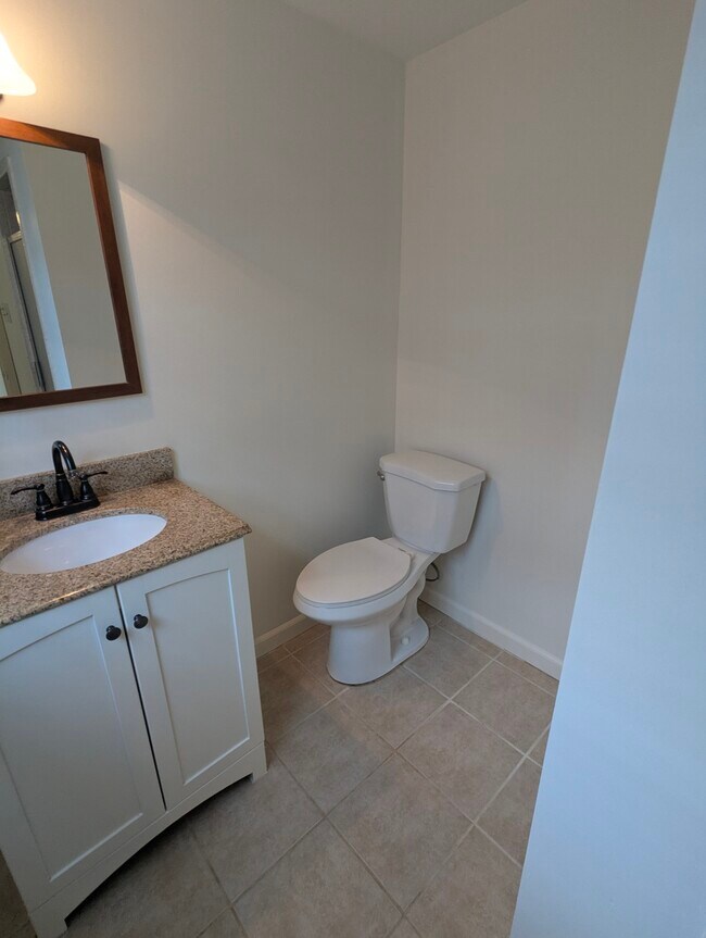Building Photo - 328 Mockingbird Ln