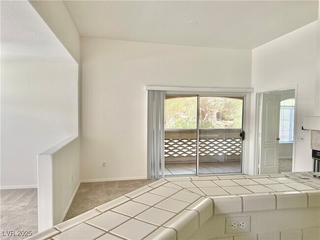 Building Photo - 7400 W Flamingo Rd