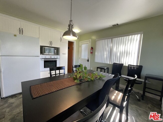 Building Photo - 7802 Airport Blvd