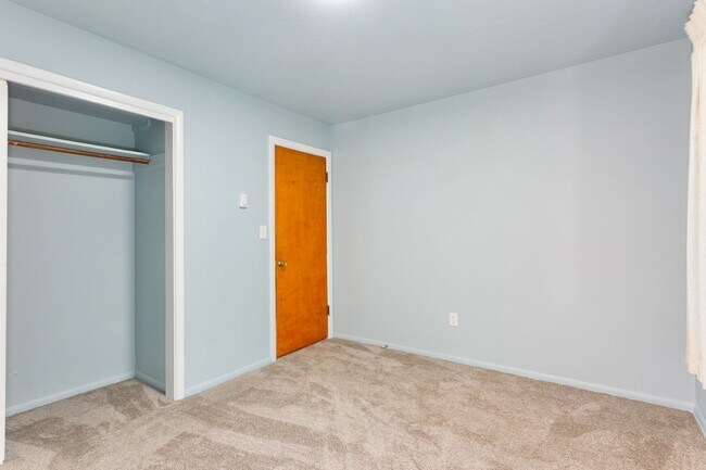 Building Photo - AVAILABLE FOR RENT – Beautiful 4BD / 2BA Home in Tacoma!