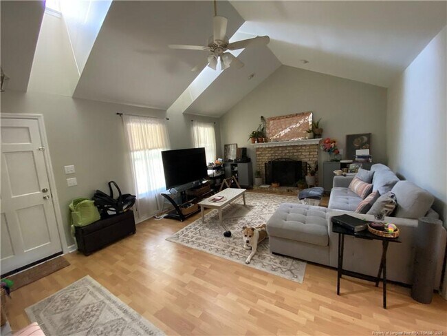 Building Photo - 81 Ravens Wood Cir