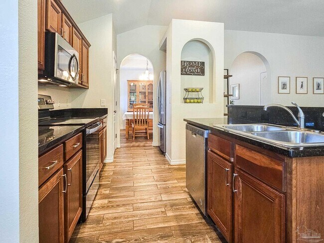 Building Photo - 9743 Brookstone Way