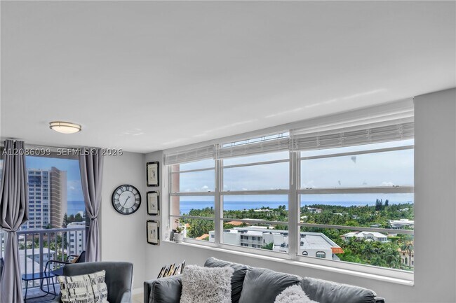 Building Photo - 3161 S Ocean Dr