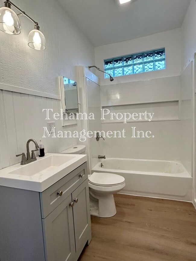 Building Photo - Charming 3 bedroom 1 bath home in Los Molinos, CA