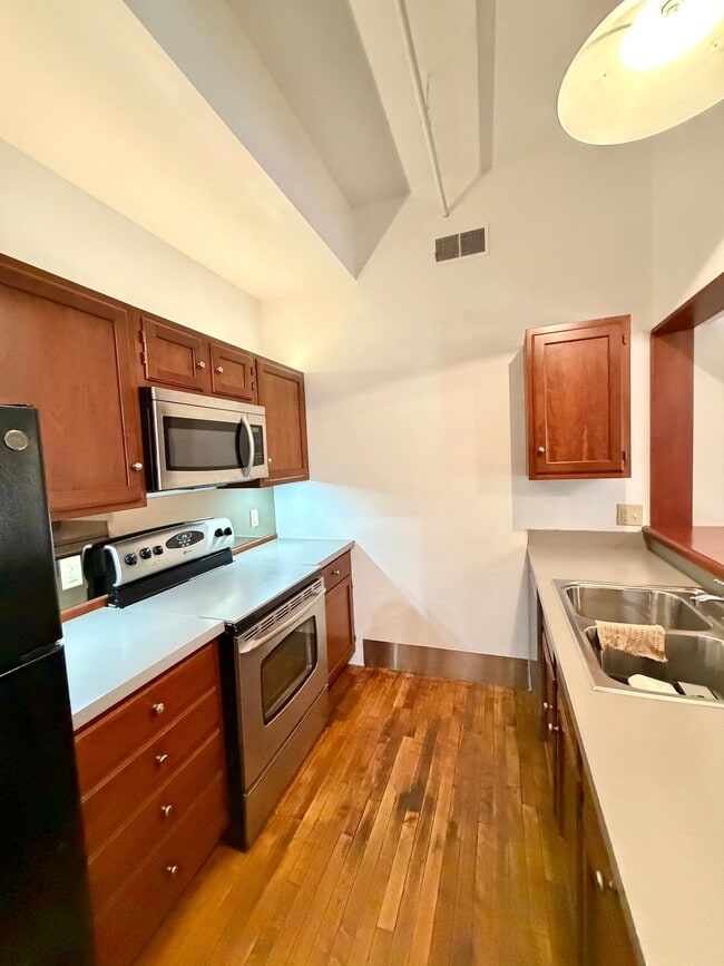 Building Photo - 231 N Shippen St