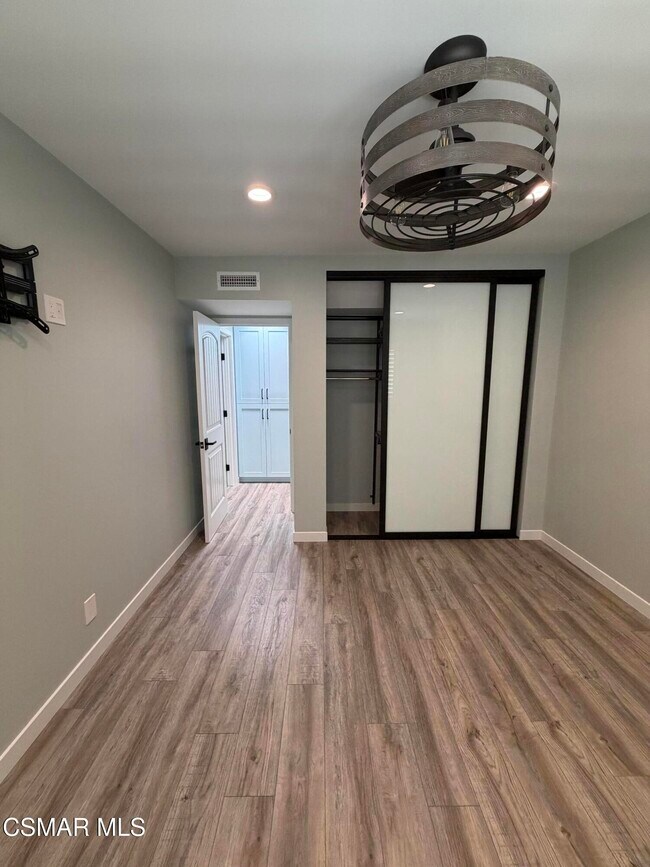 Building Photo - 3627 Summershore Ln