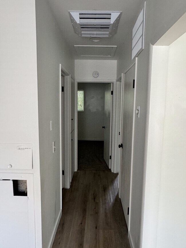 Building Photo - SLC Triplex