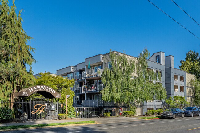Primary Photo - 1311 12th Ave S