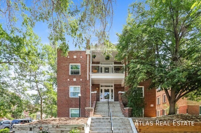 Primary Photo - 970 N Pearl St